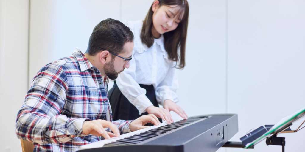 piano lessons in Toronto for adults in studio