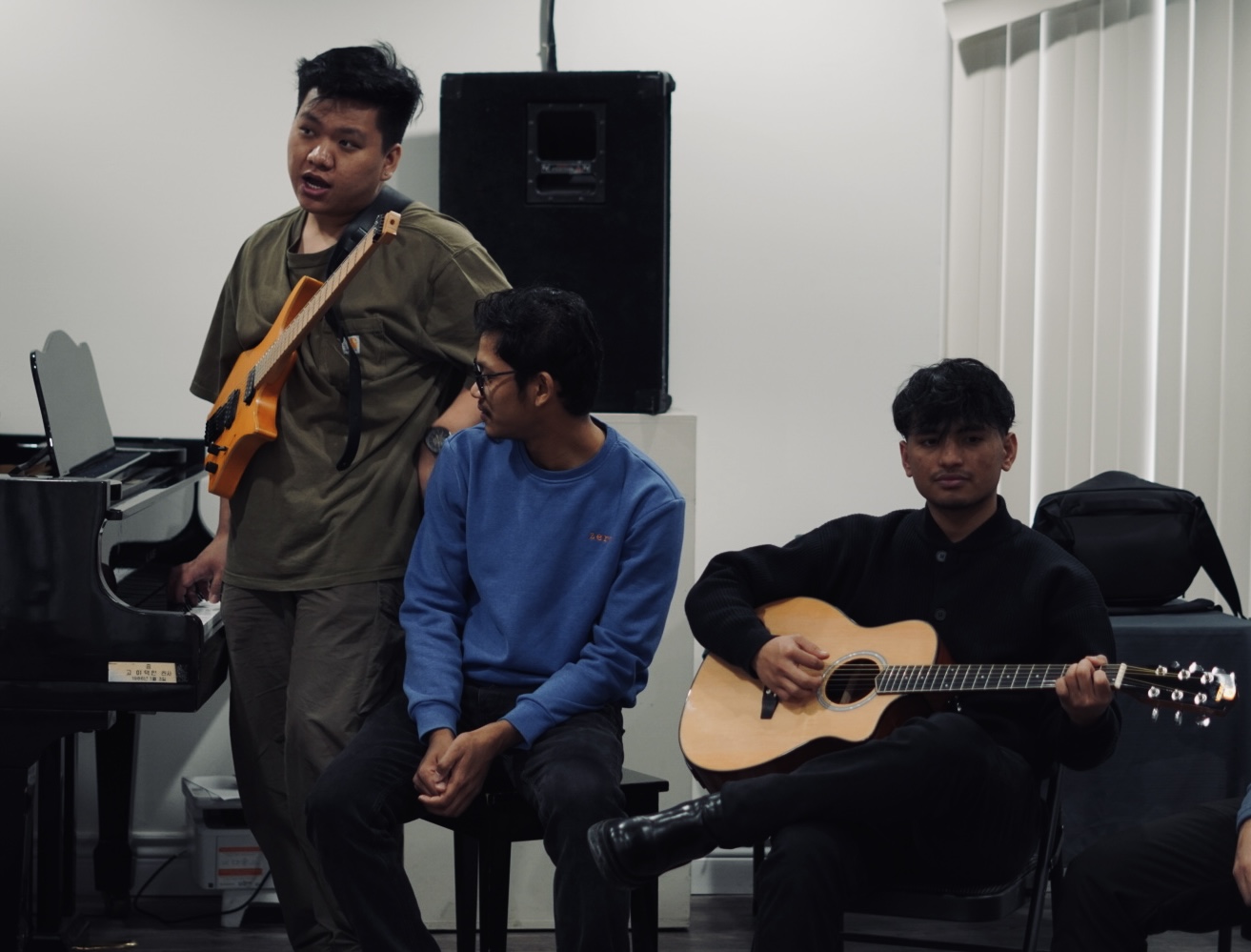 Anisimus Thapa guitar and bass teacher at Elite Music Academy in Shops at Don Mills Toronto
